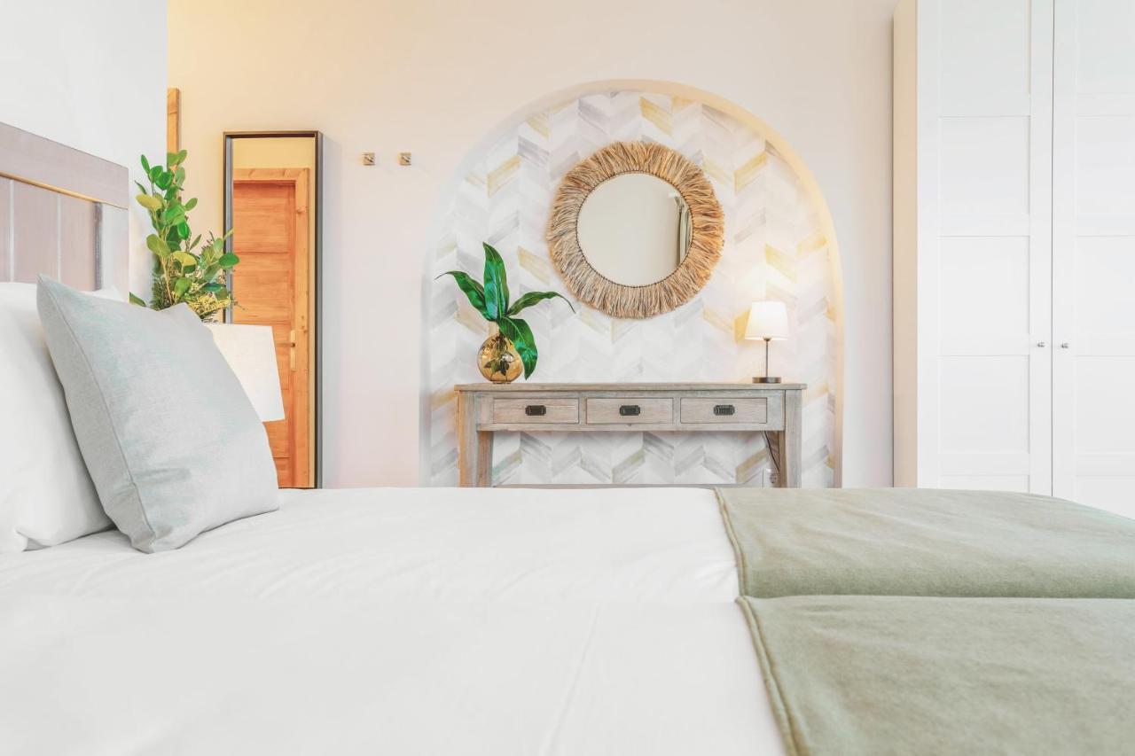 Boutique Beach Villa By Lanzarote Retreats - Private Pool - 1 Min Walk To Sea Pool Charco del Palo Eksteriør billede