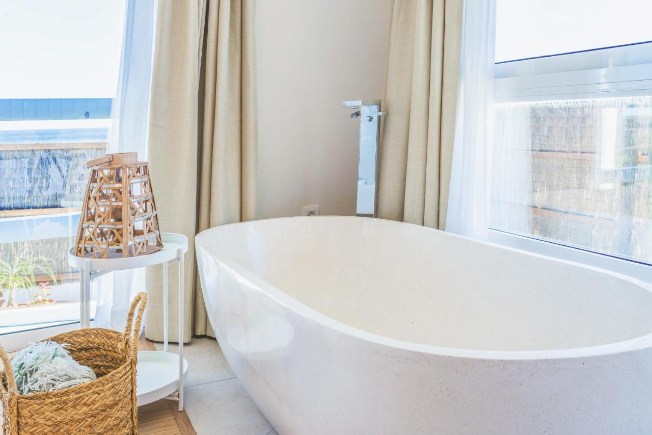 Boutique Beach Villa By Lanzarote Retreats - Private Pool - 1 Min Walk To Sea Pool Charco del Palo Eksteriør billede